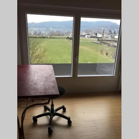 Gemutliche Dachgeschosswohnung Mit Traumausblick Apartman